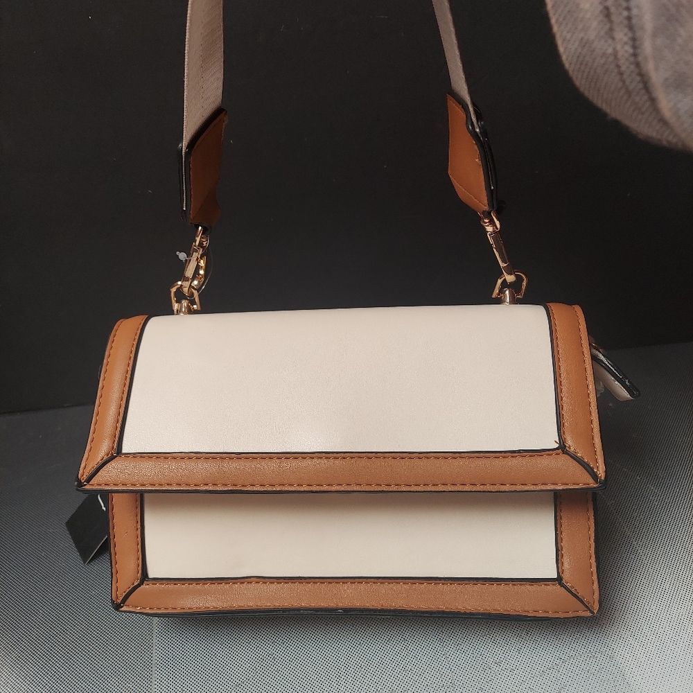 Isabelle vegan shoulder bag new with tags zippered top white with camel trim